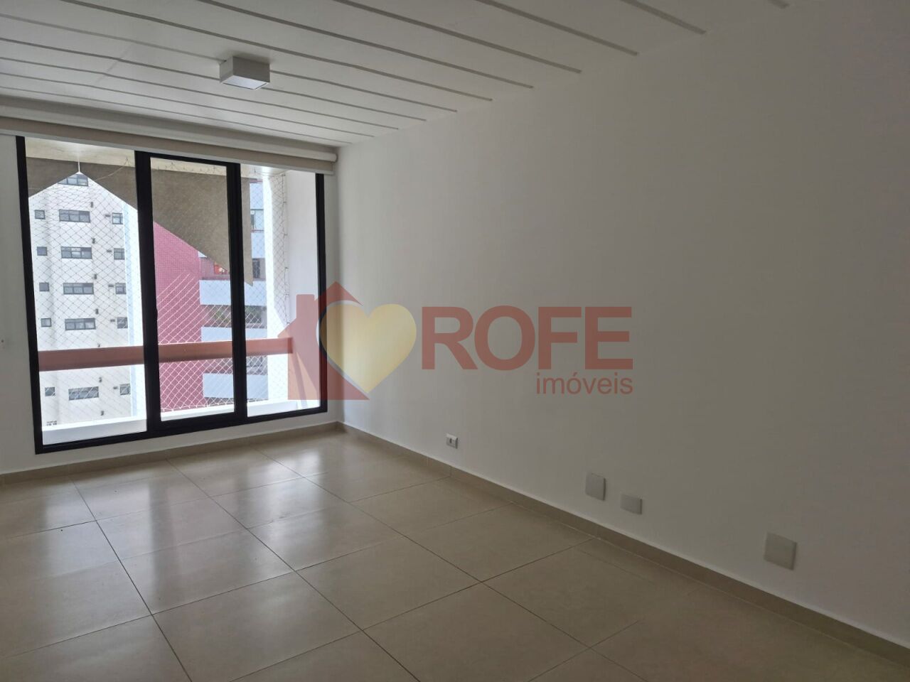 Foto 3 - RF48741