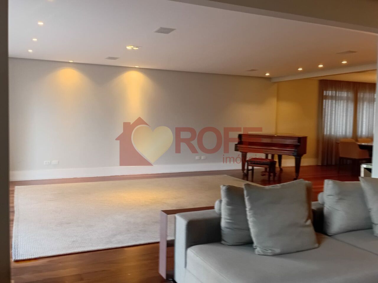 Foto 4 - RF48755