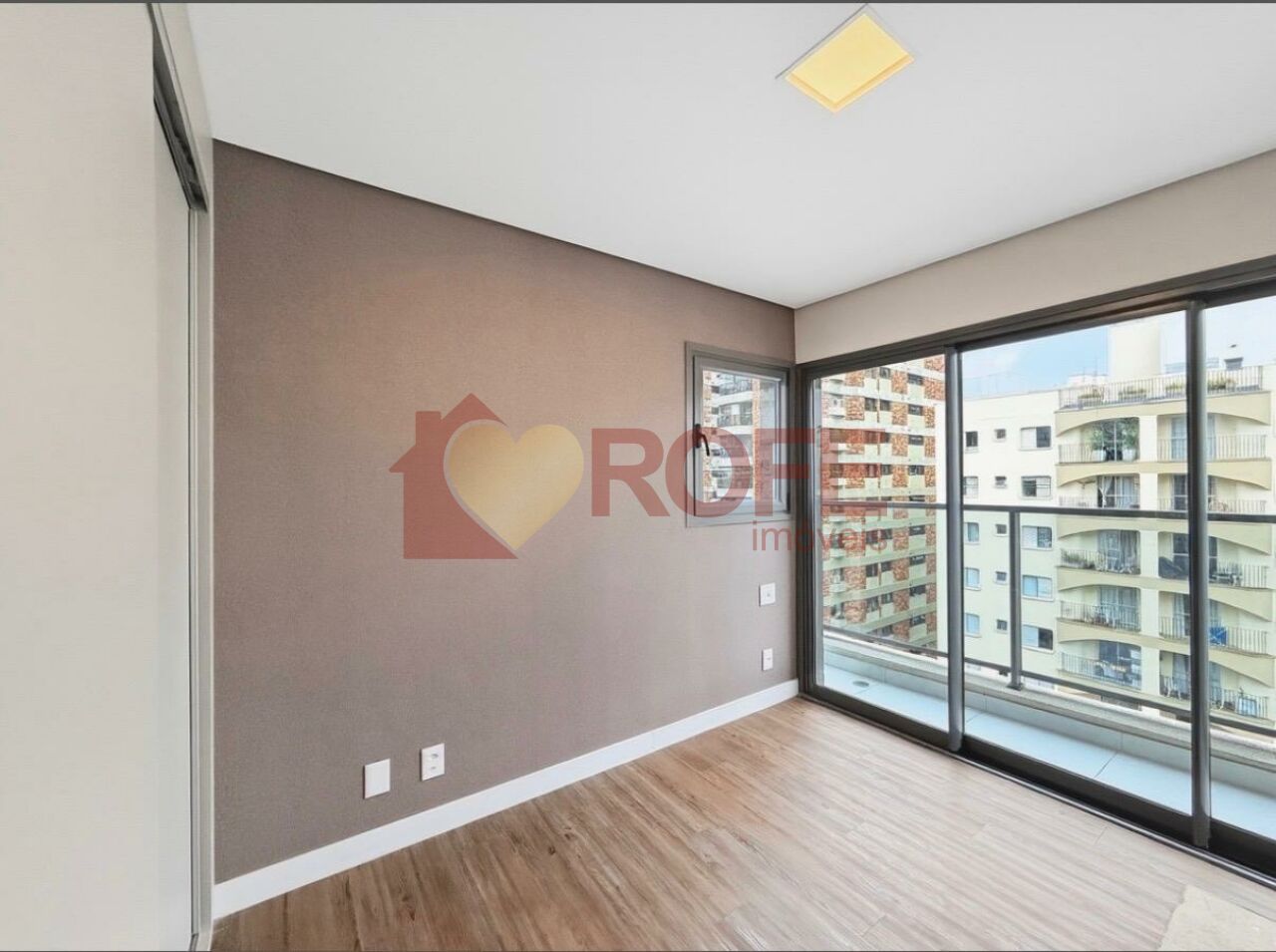 Foto 5 - RF48774
