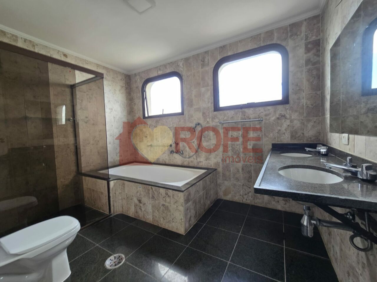 Foto 19 - RF48786