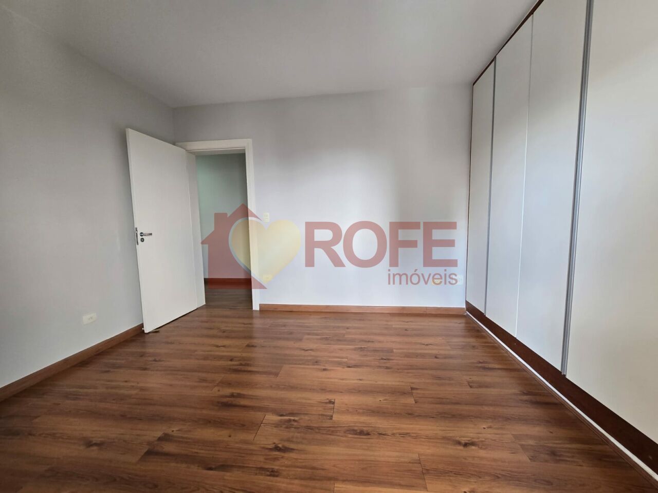 Foto 14 - RF48786