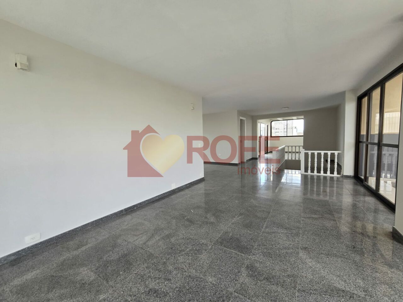 Foto 16 - RF48786