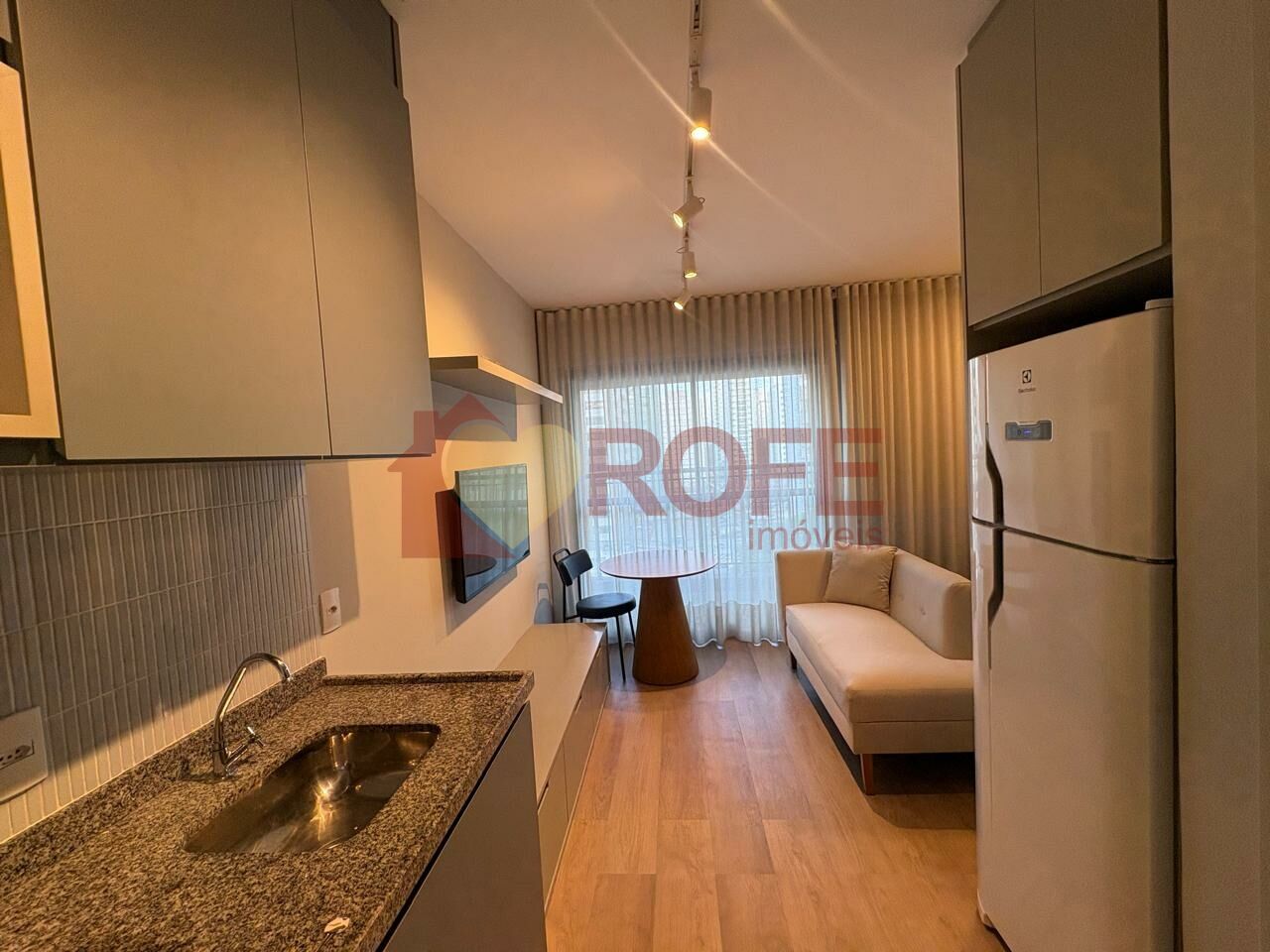 Foto 4 - RF48839