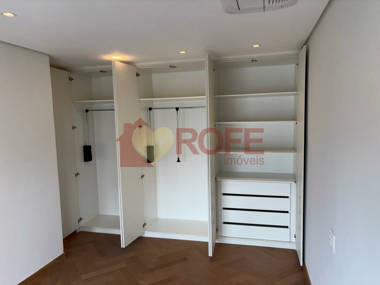Foto 39 - RF48842