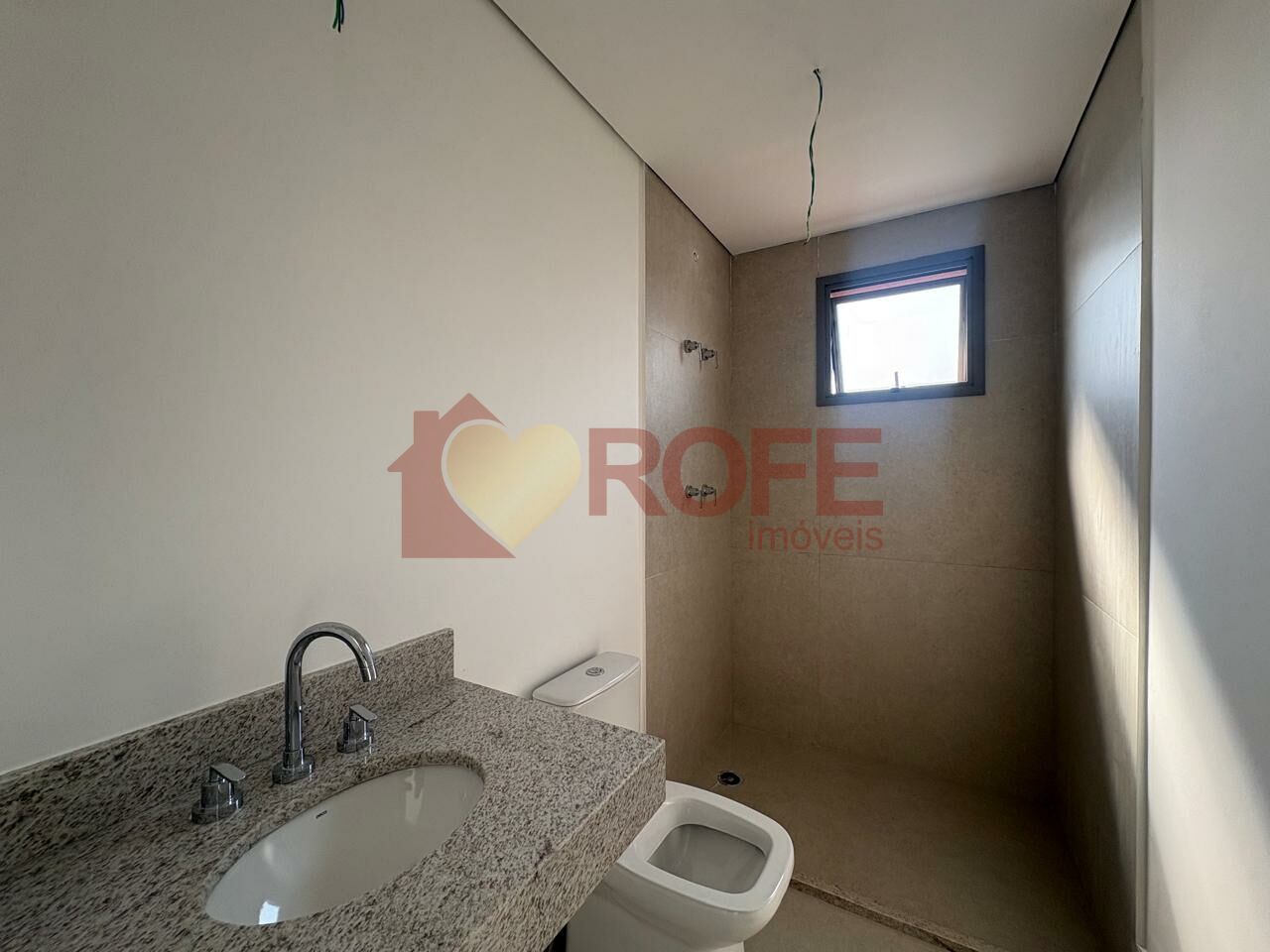 Foto 12 - RF48935
