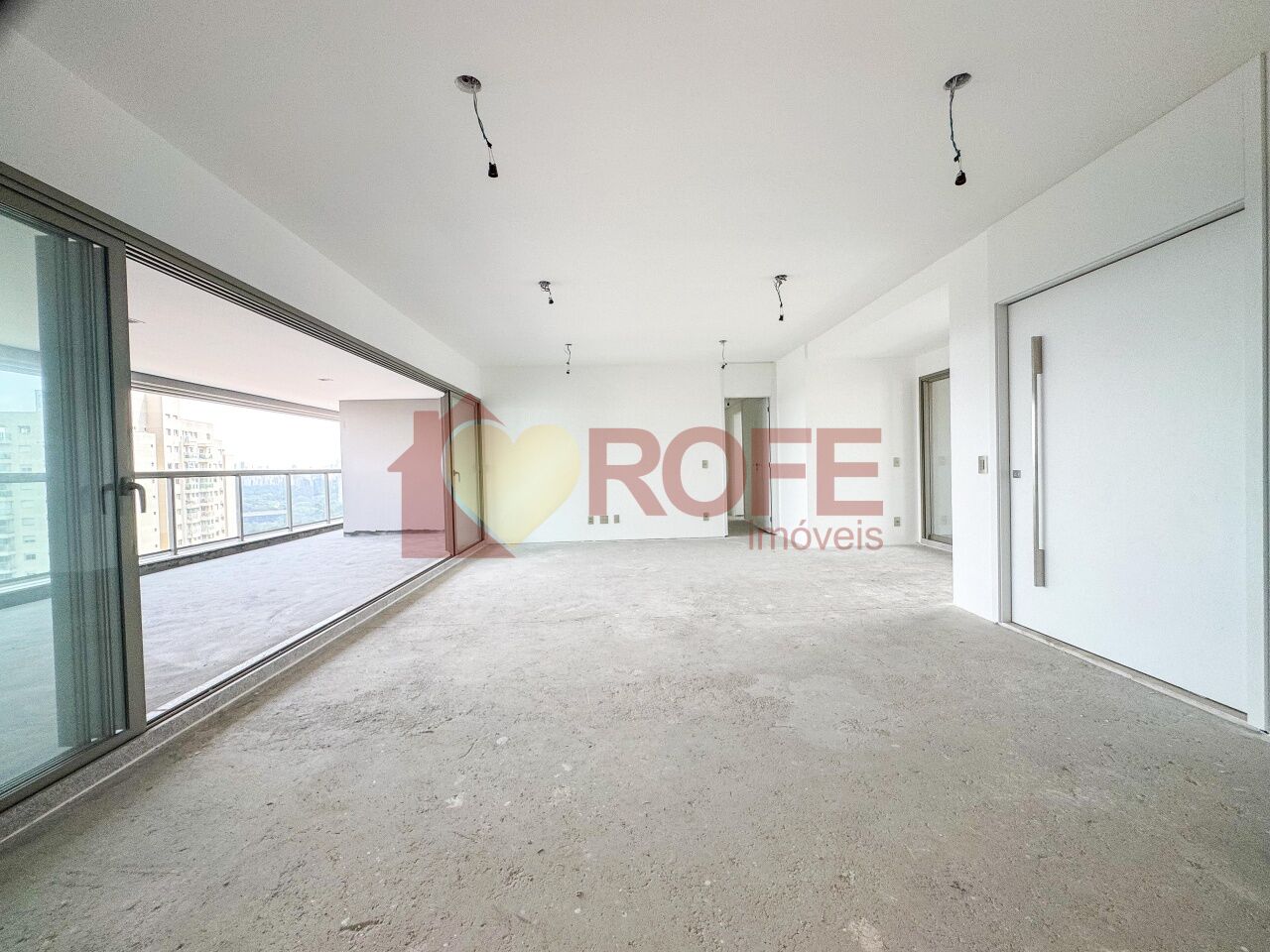 Foto 3 - RF48974