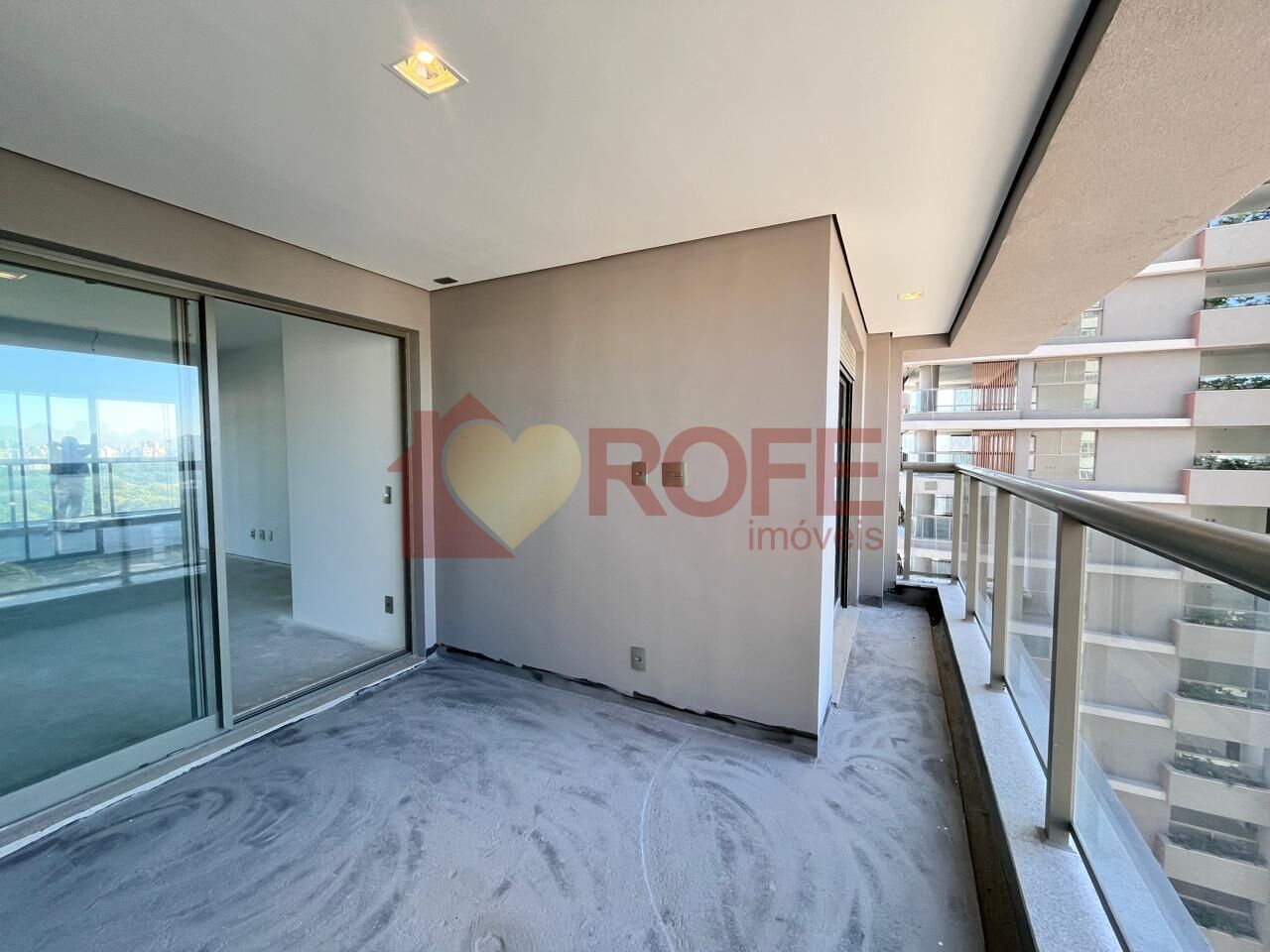 Foto 10 - RF48974