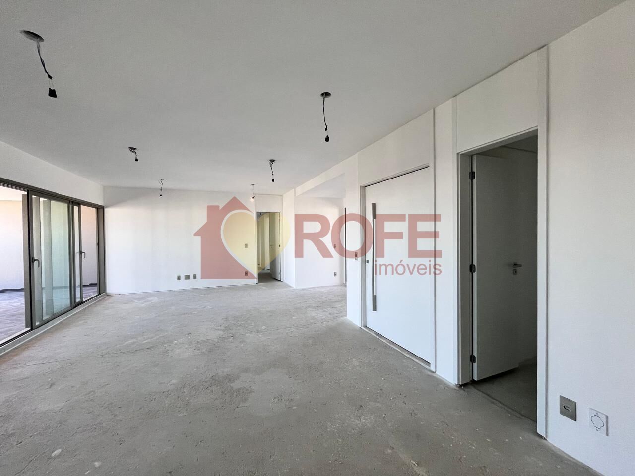 Foto 4 - RF48974