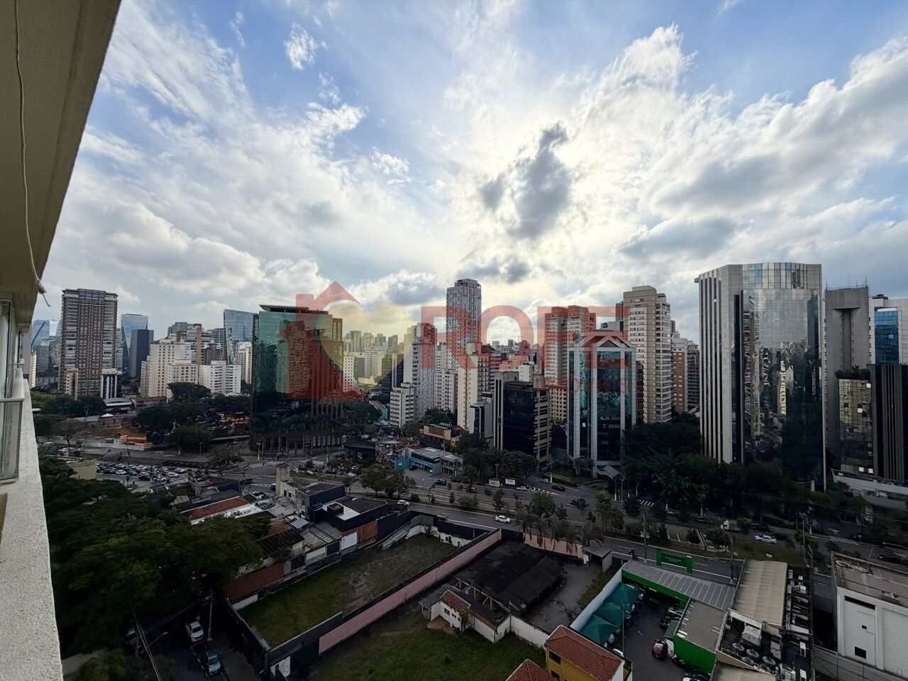 Foto 4 - RF48998