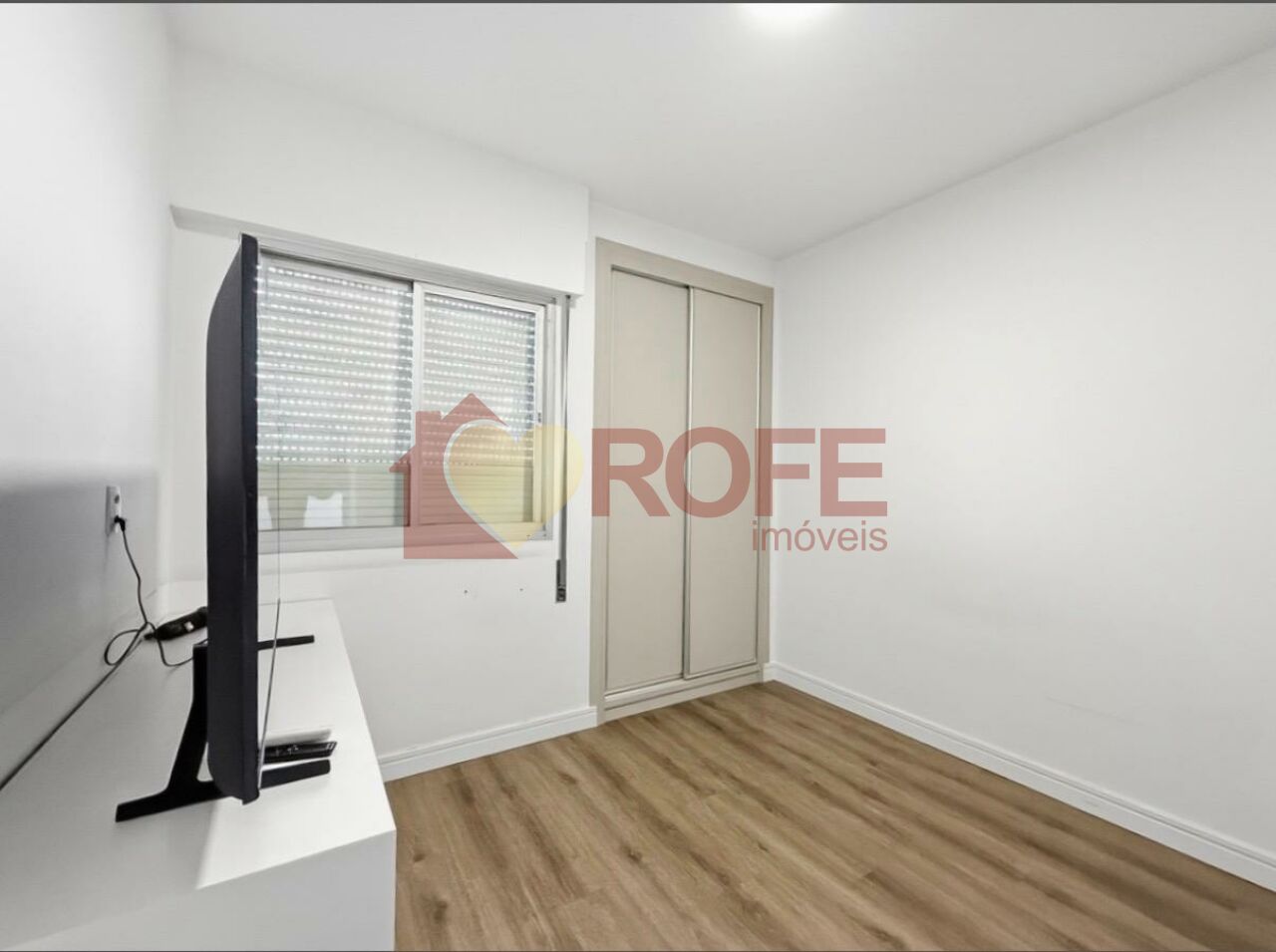 Foto 12 - RF49000