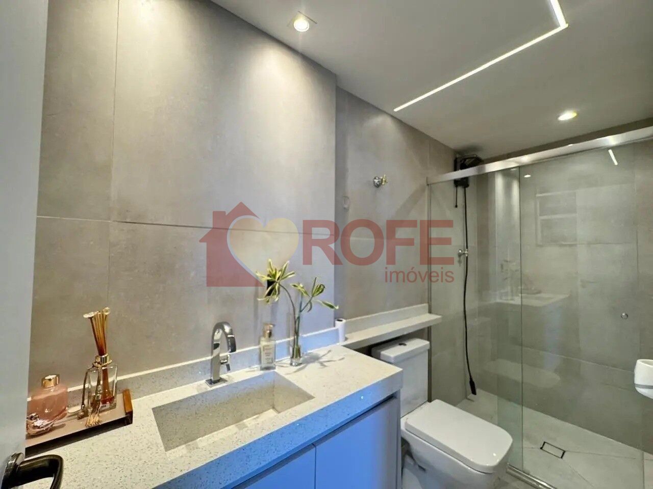 Foto 25 - RF49012