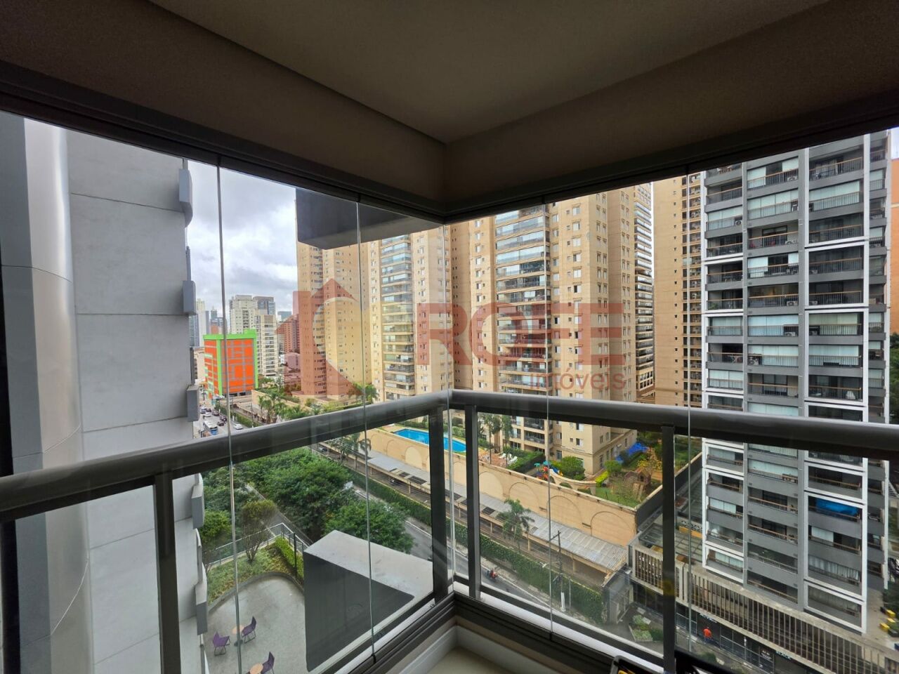 Foto 4 - RF49029
