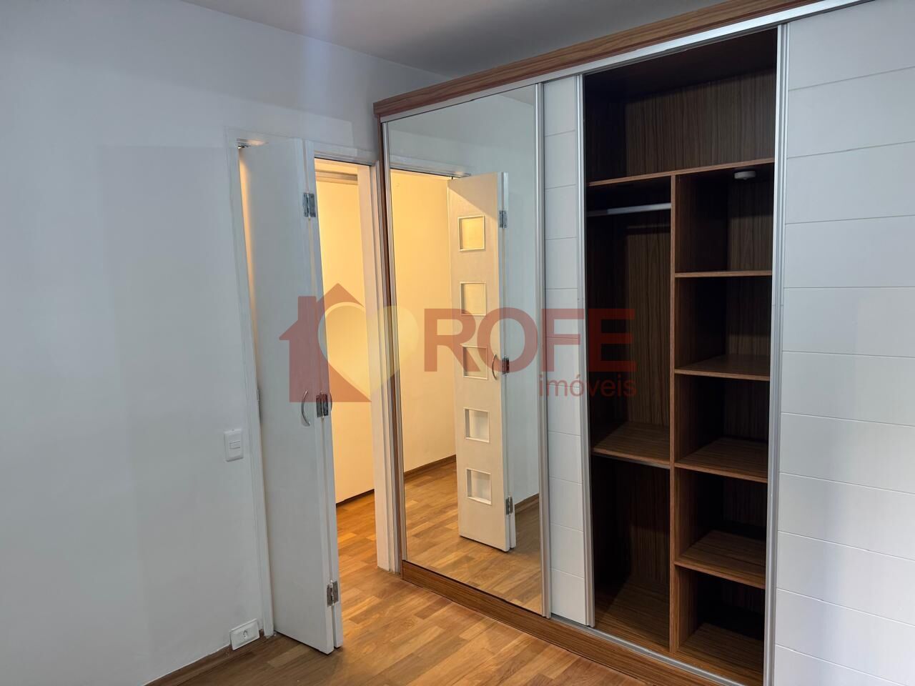 Foto 8 - RF49055