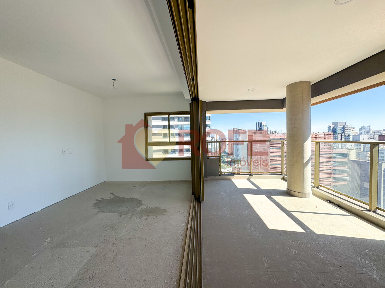 Foto 6 - RF49070