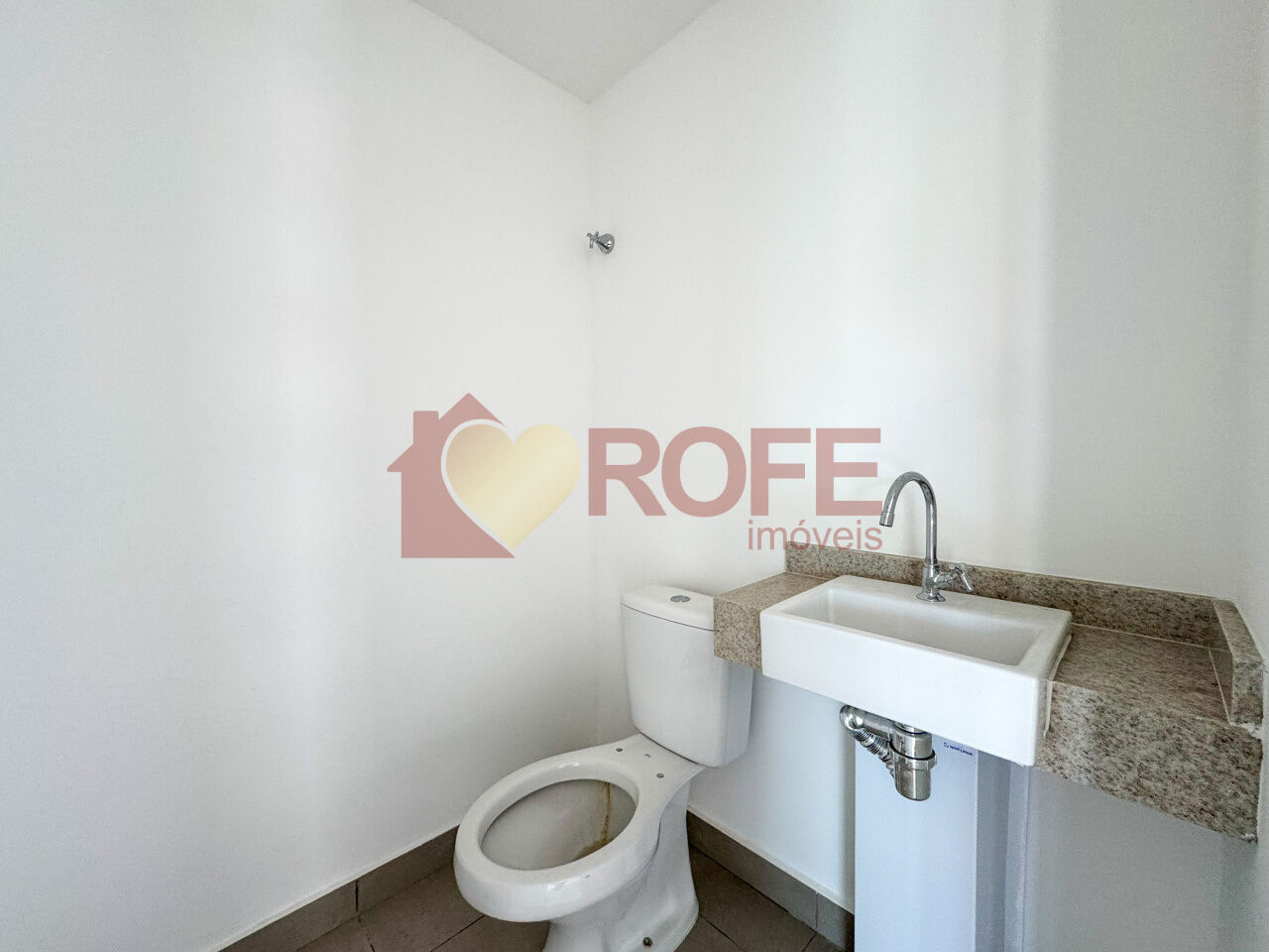 Foto 28 - RF49070