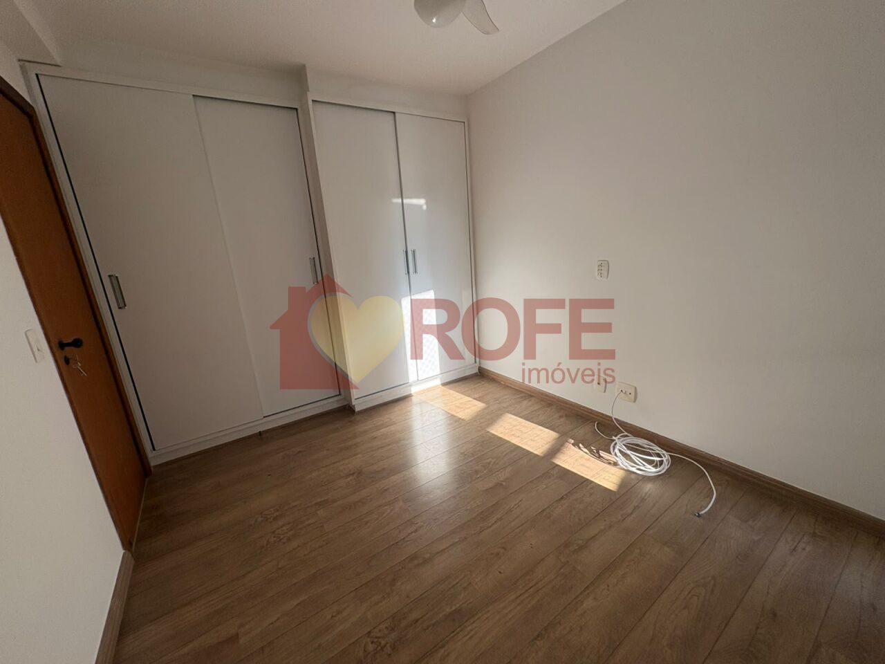 Foto 11 - RF49143