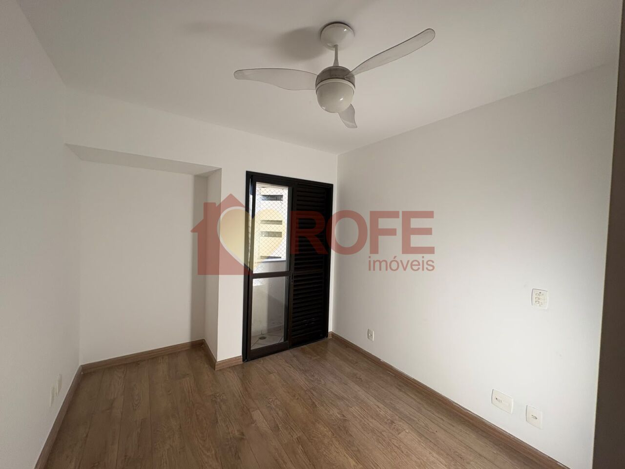 Foto 13 - RF49143
