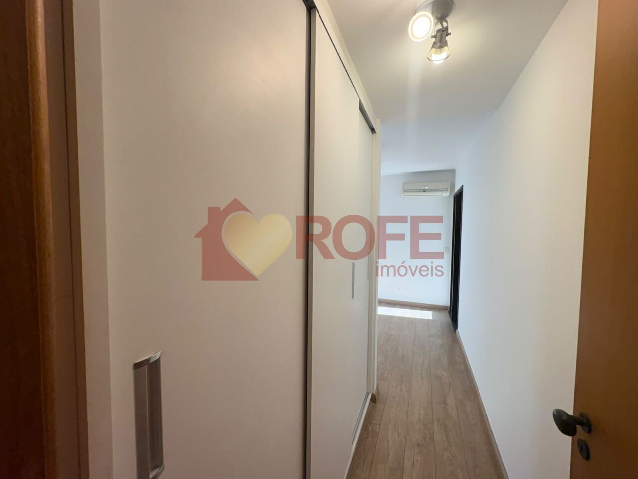 Foto 16 - RF49143