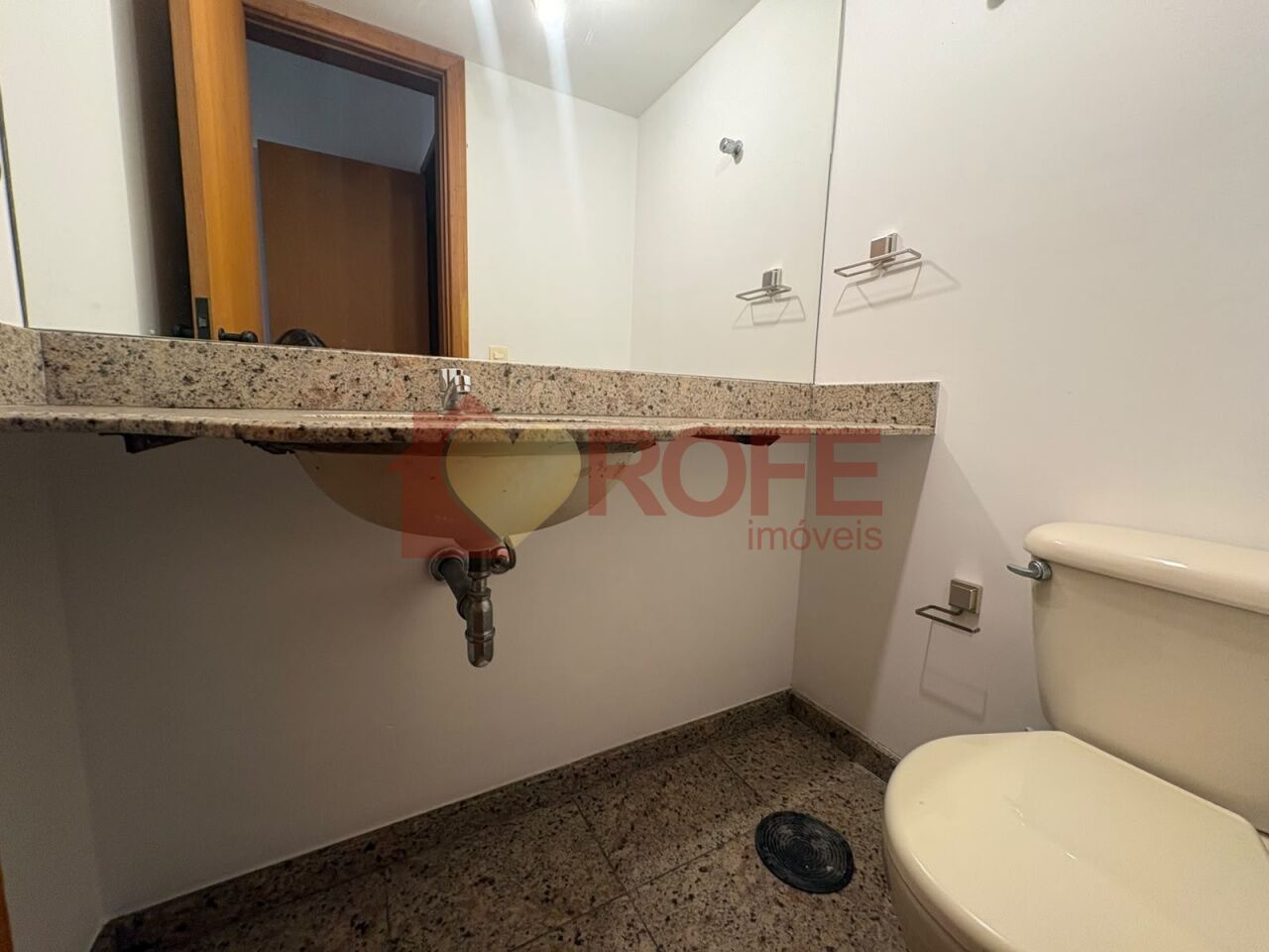 Foto 22 - RF49143