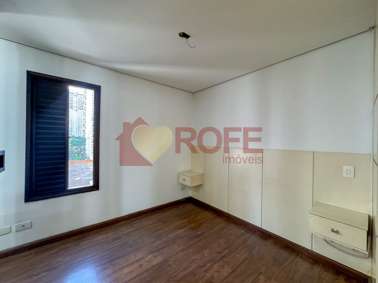 Foto 21 - RF49240