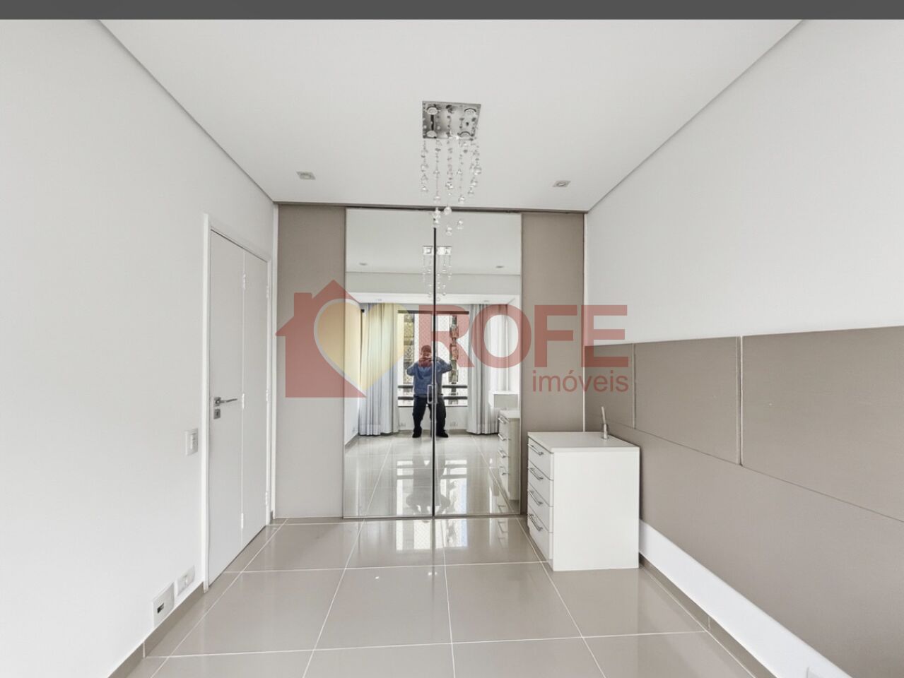 Foto 10 - RF49242