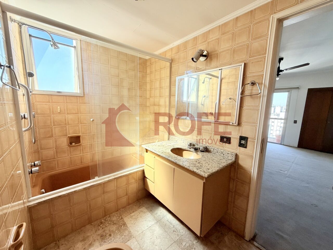 Foto 15 - RF49263