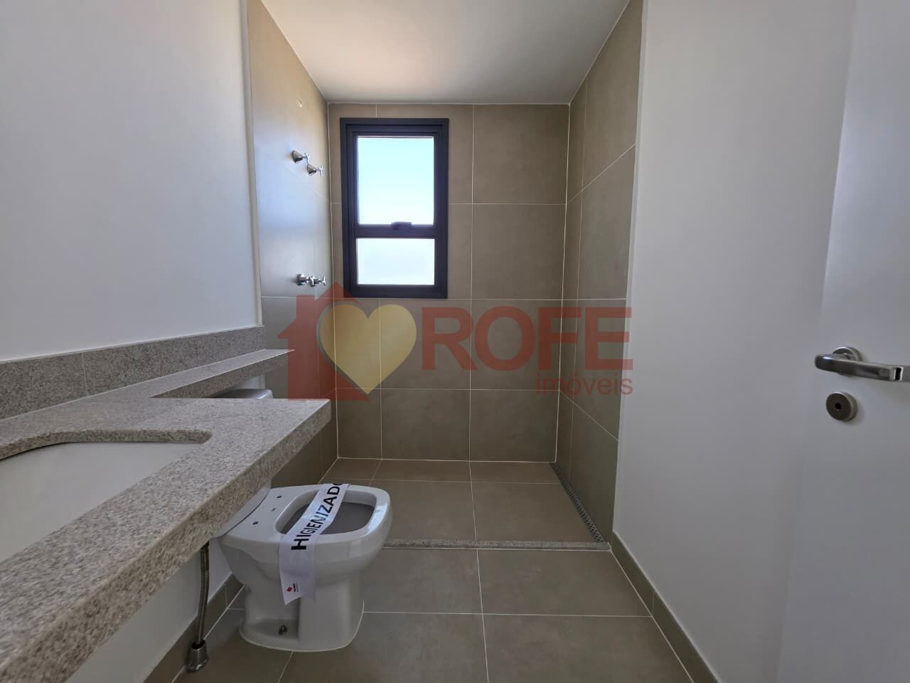 Foto 17 - RF49320