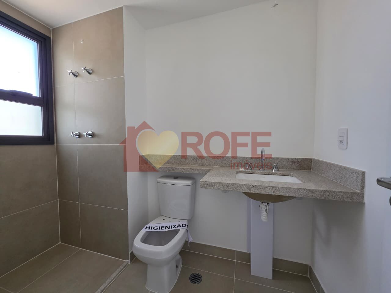 Foto 18 - RF49320