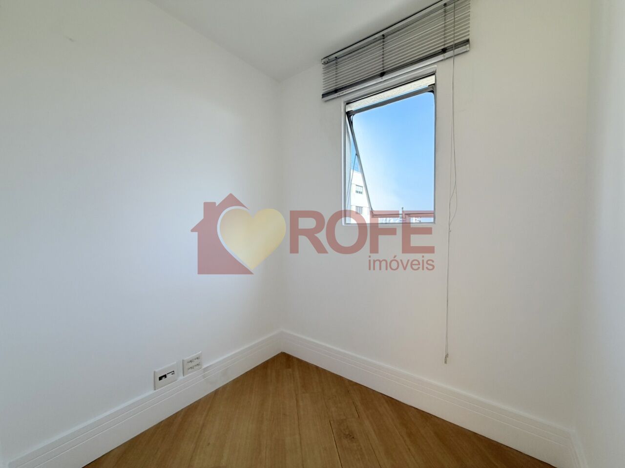 Foto 12 - RF49324