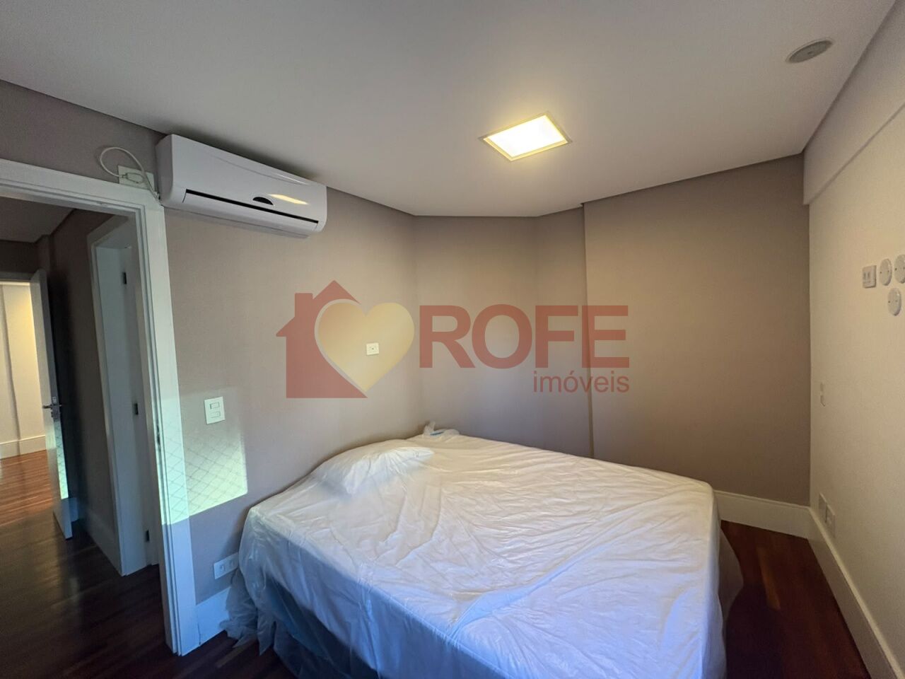 Foto 10 - RF49329