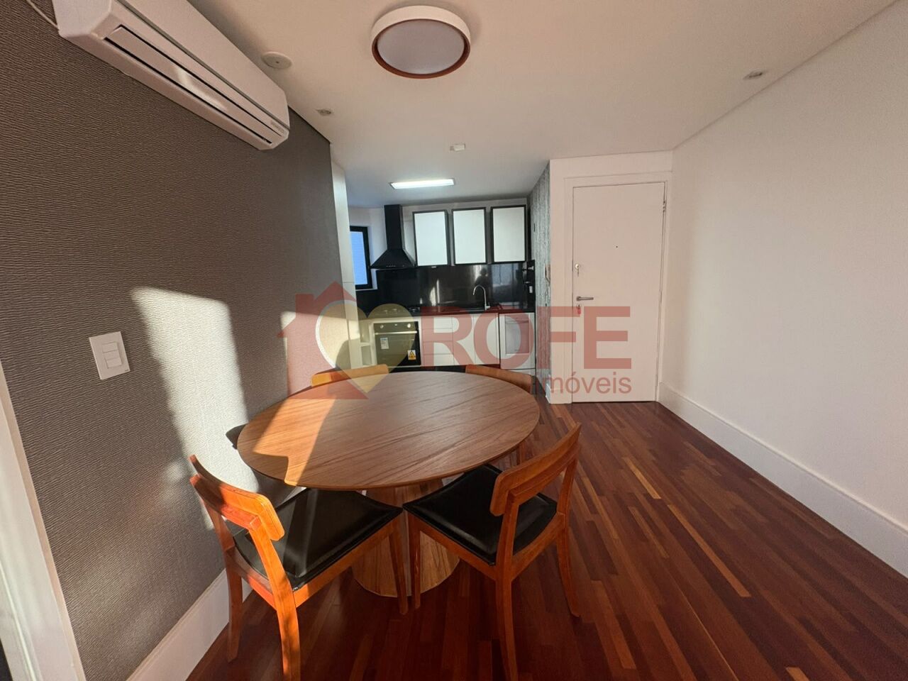 Foto 4 - RF49329