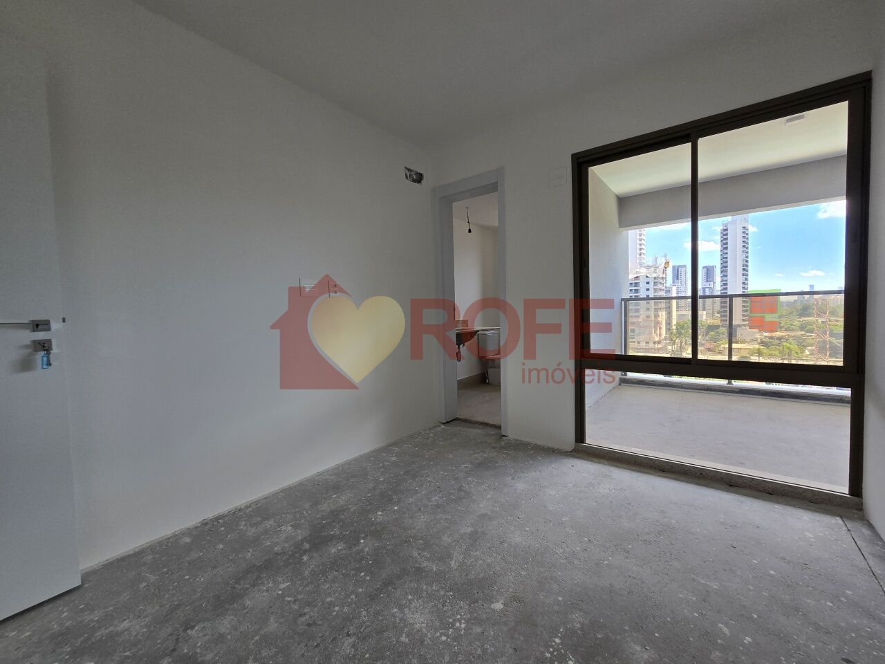Foto 12 - RF49356