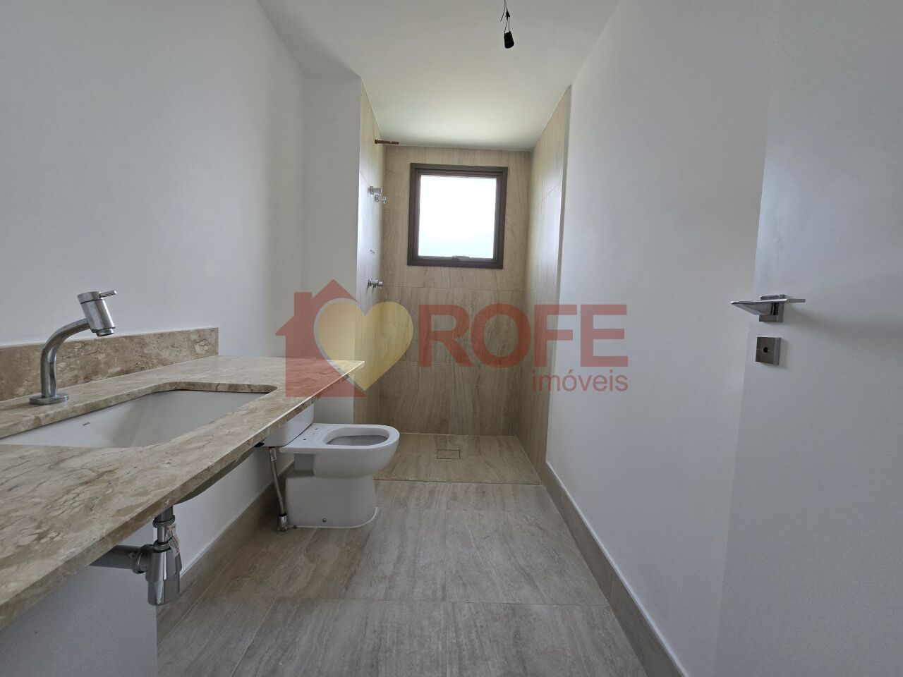 Foto 13 - RF49356