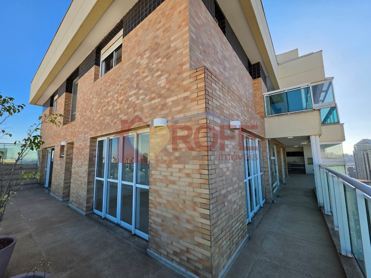 Foto 4 - RF49357