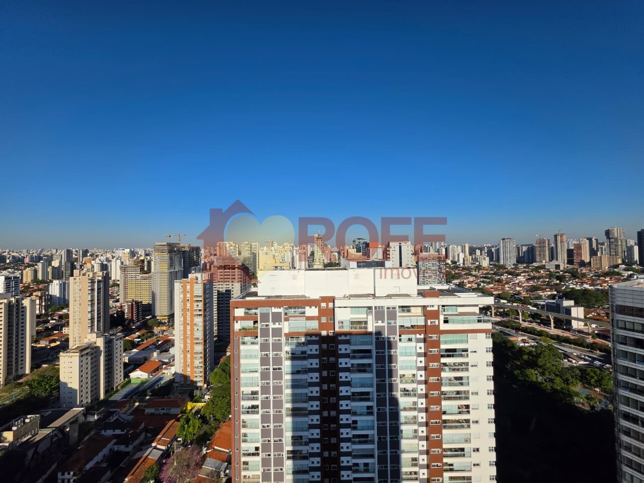 Foto 11 - RF49357