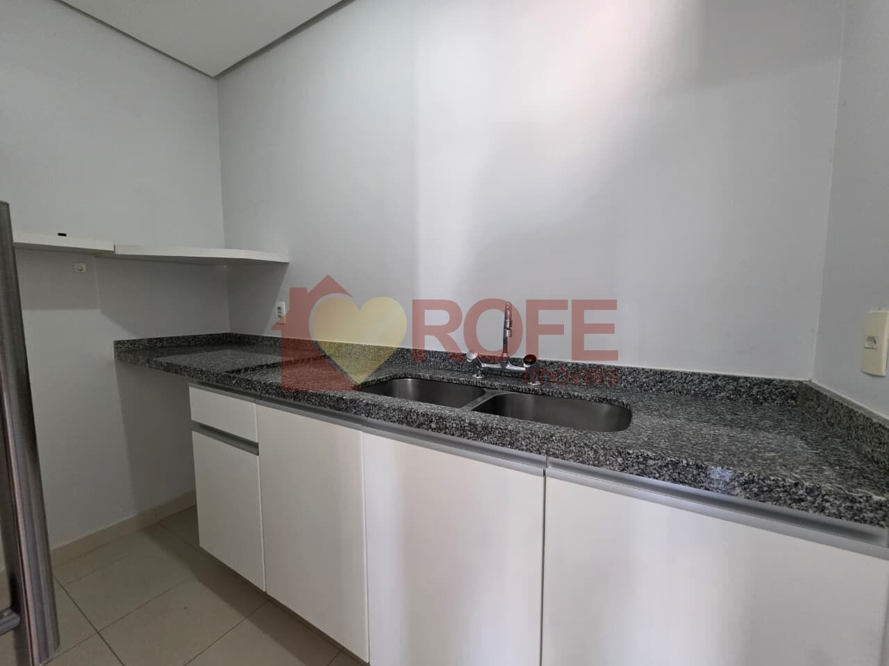 Foto 15 - RF49357