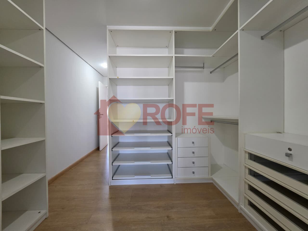 Foto 16 - RF49357