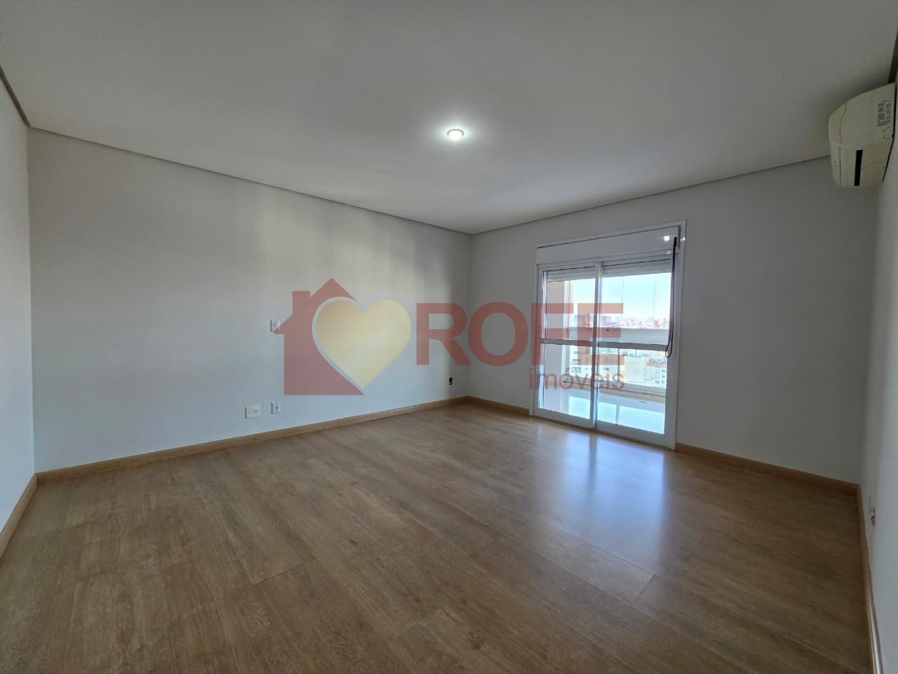 Foto 24 - RF49357