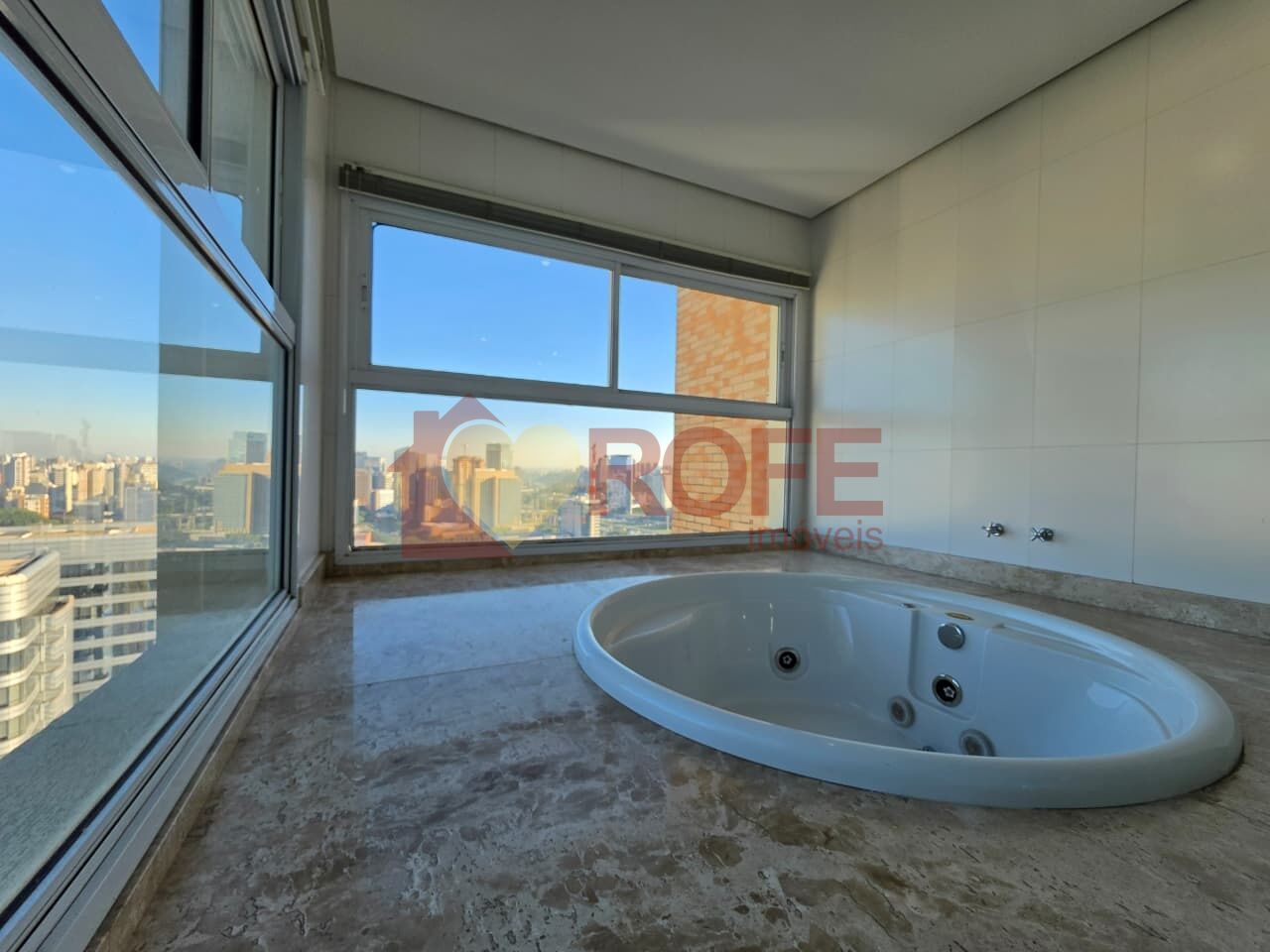 Foto 20 - RF49357
