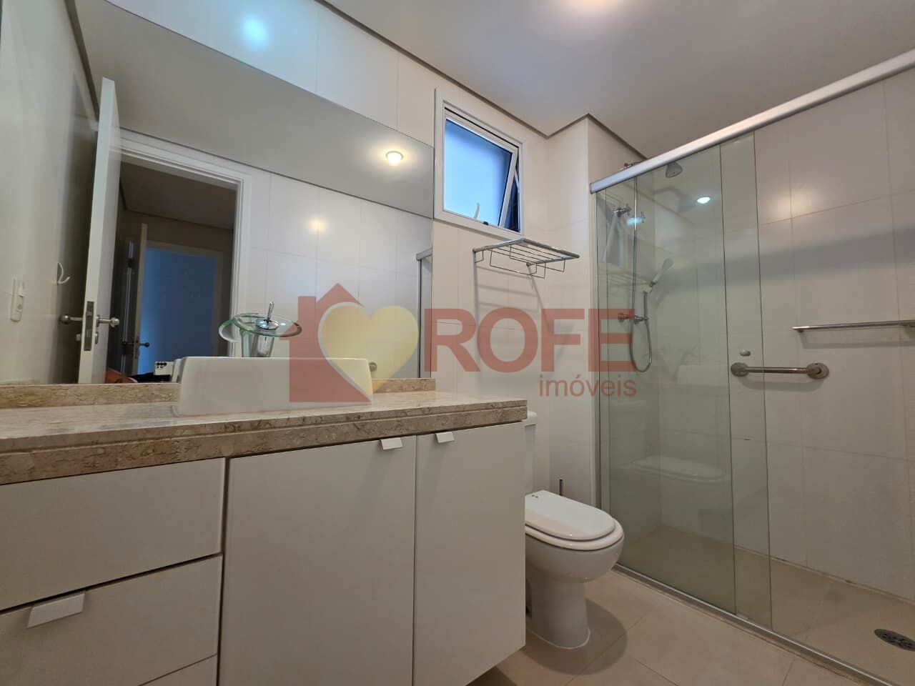 Foto 31 - RF49357
