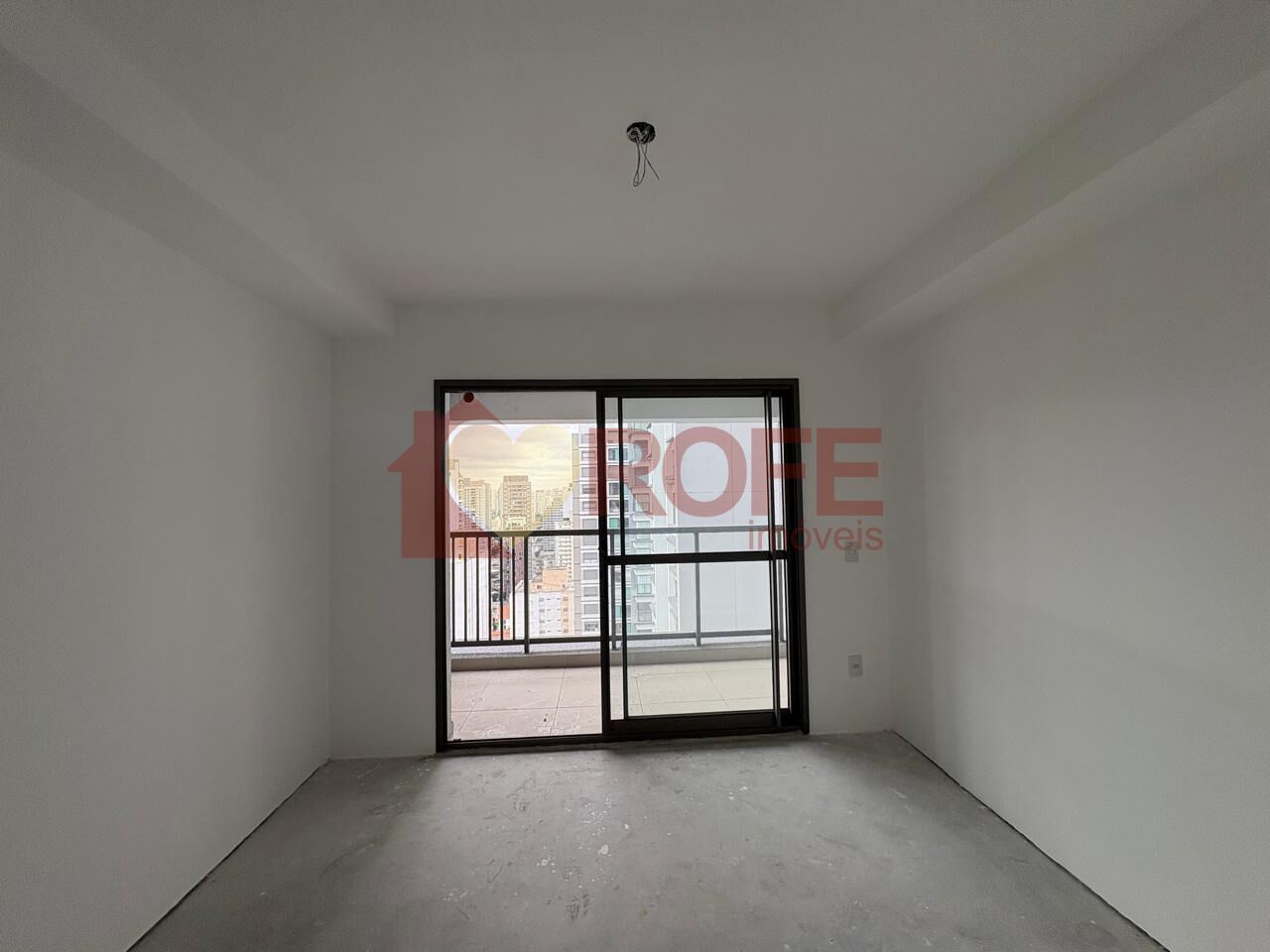 Foto 3 - RF49388