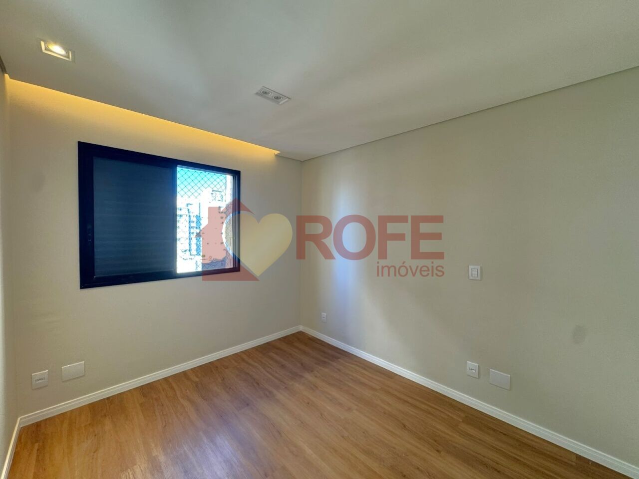 Foto 11 - RF49409