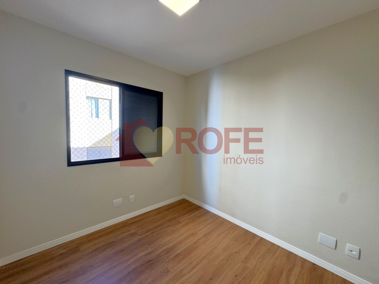 Foto 8 - RF49409