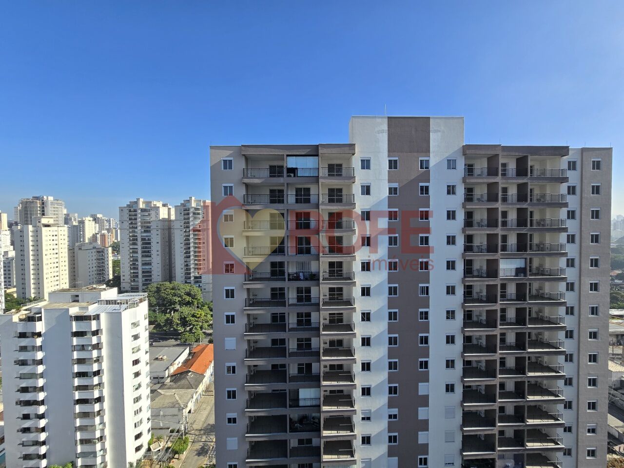 Foto 17 - RF49421
