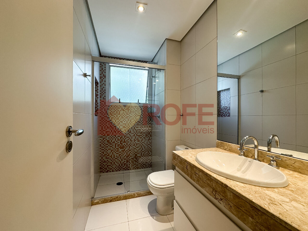 Foto 42 - RF49425