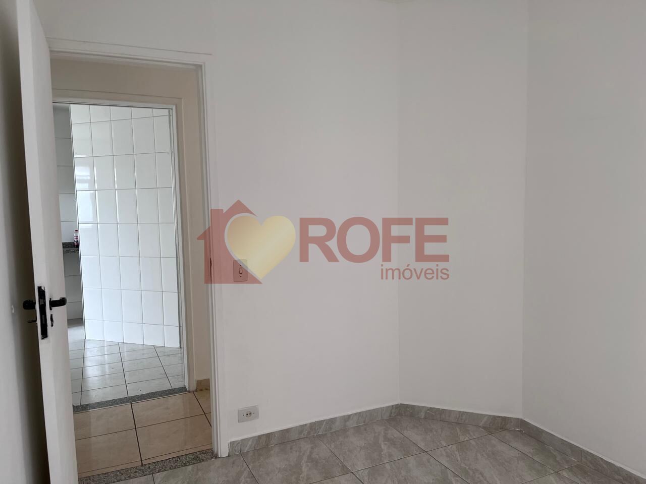 Foto 16 - RF49429