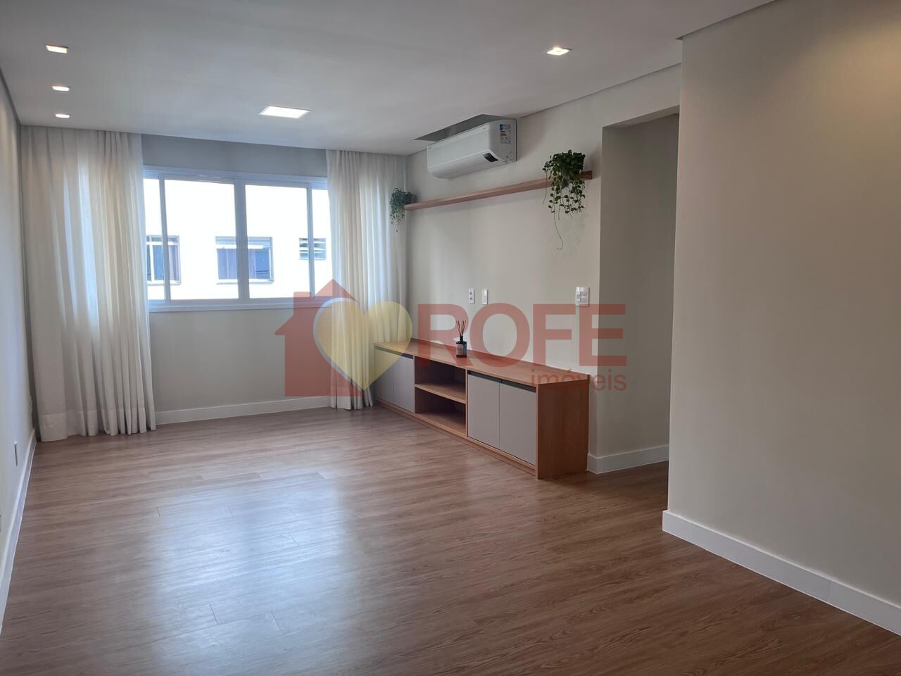 Foto 2 - RF49430