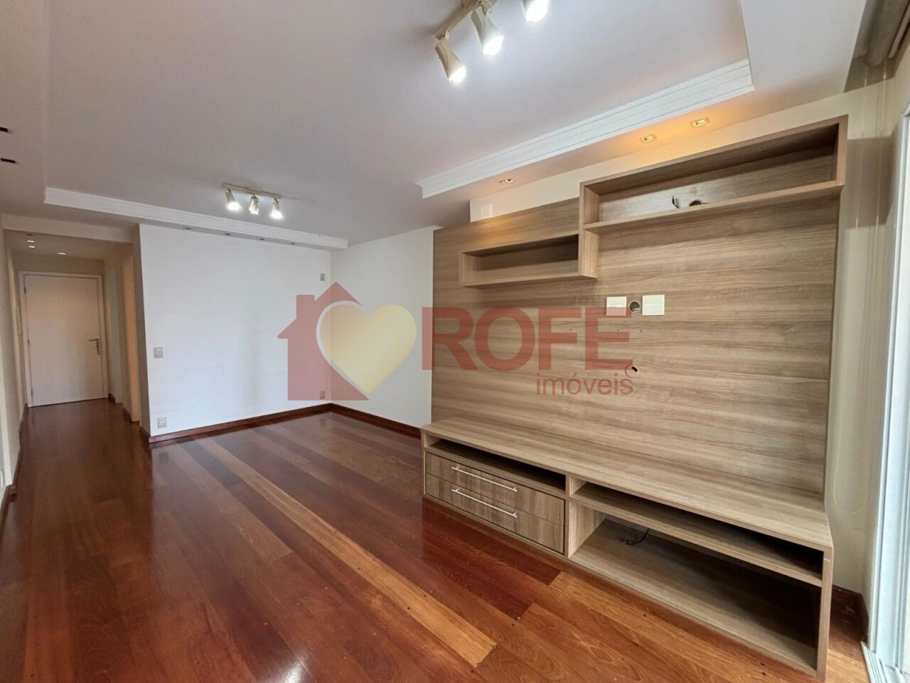 Foto 5 - RF49435