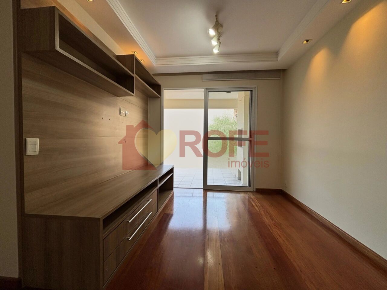 Foto 4 - RF49435