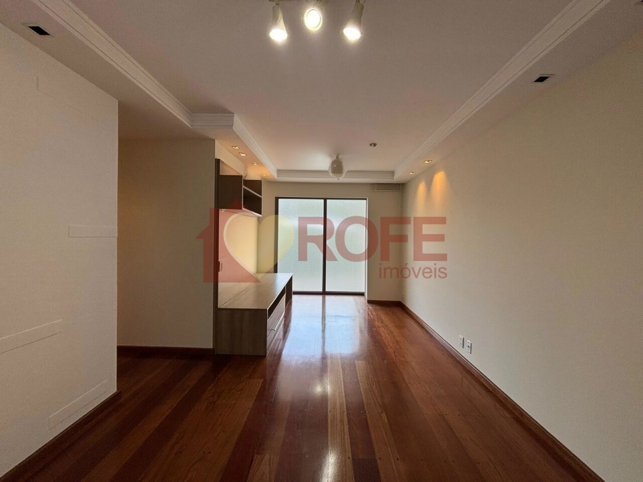 Foto 3 - RF49435